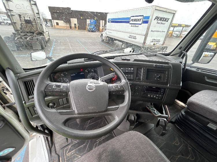 Truck Thumbnail 6
