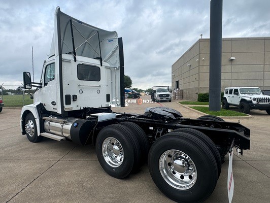 Truck Thumbnail 4