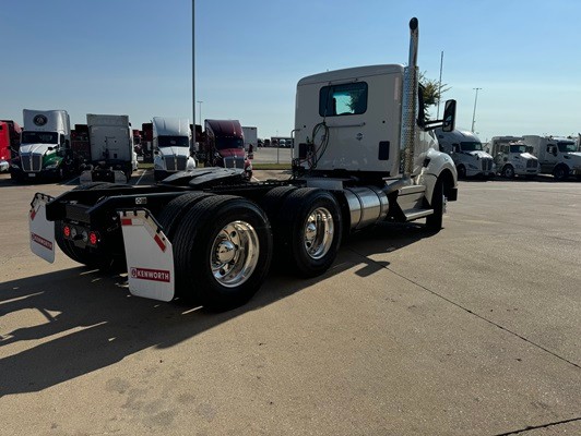 Truck Thumbnail 2