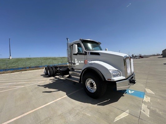 Truck Thumbnail 3