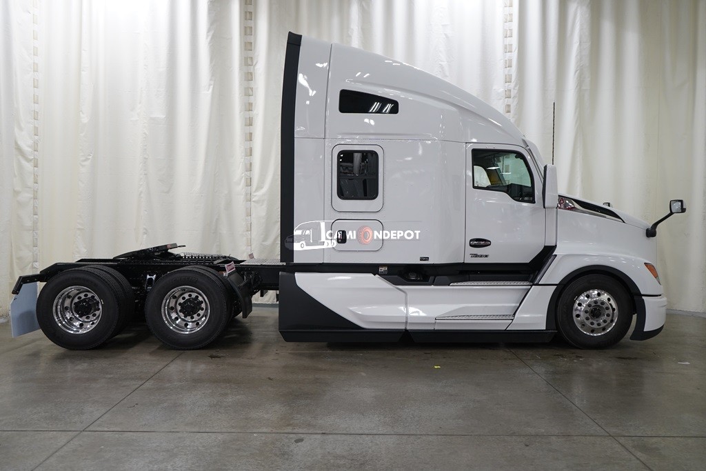 Truck Thumbnail 2