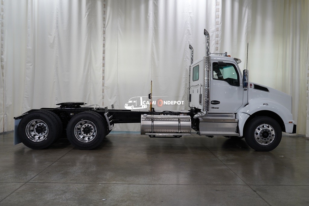 Truck Thumbnail 2