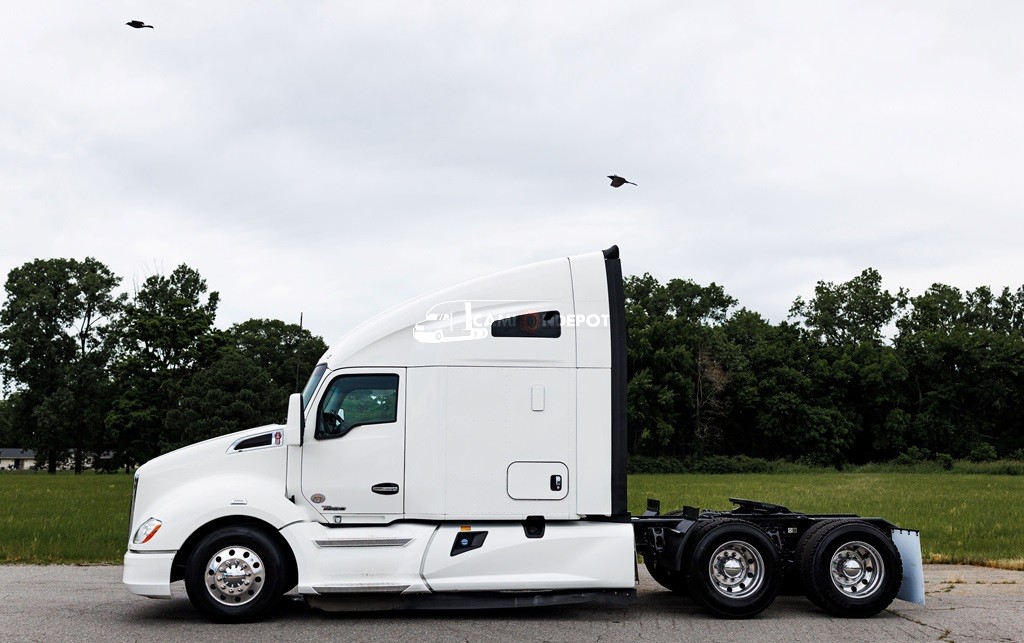 Truck Thumbnail 4