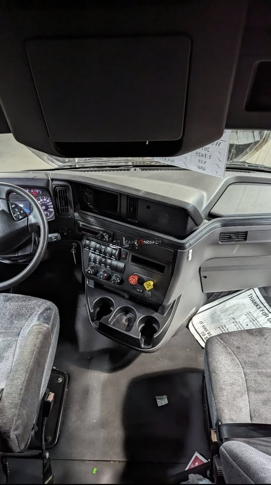 Truck Thumbnail 3