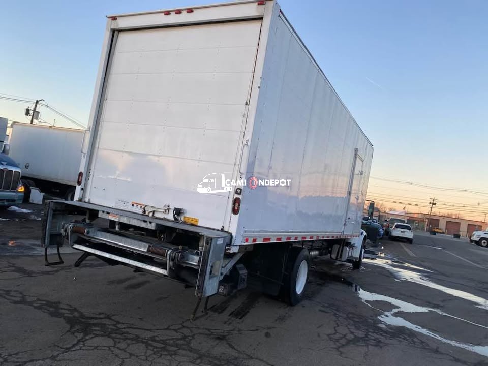 Truck Thumbnail 4