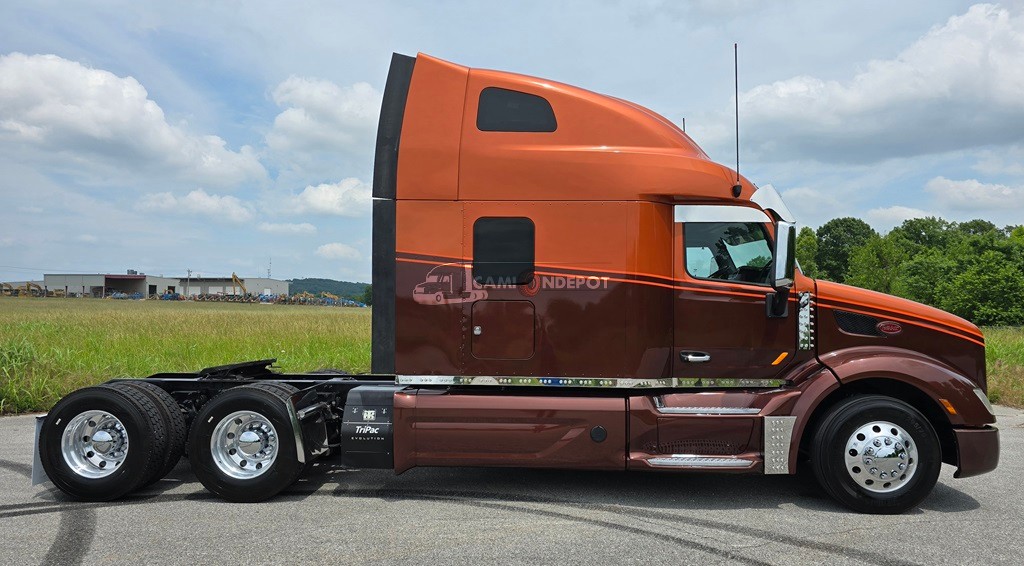 Truck Thumbnail 2