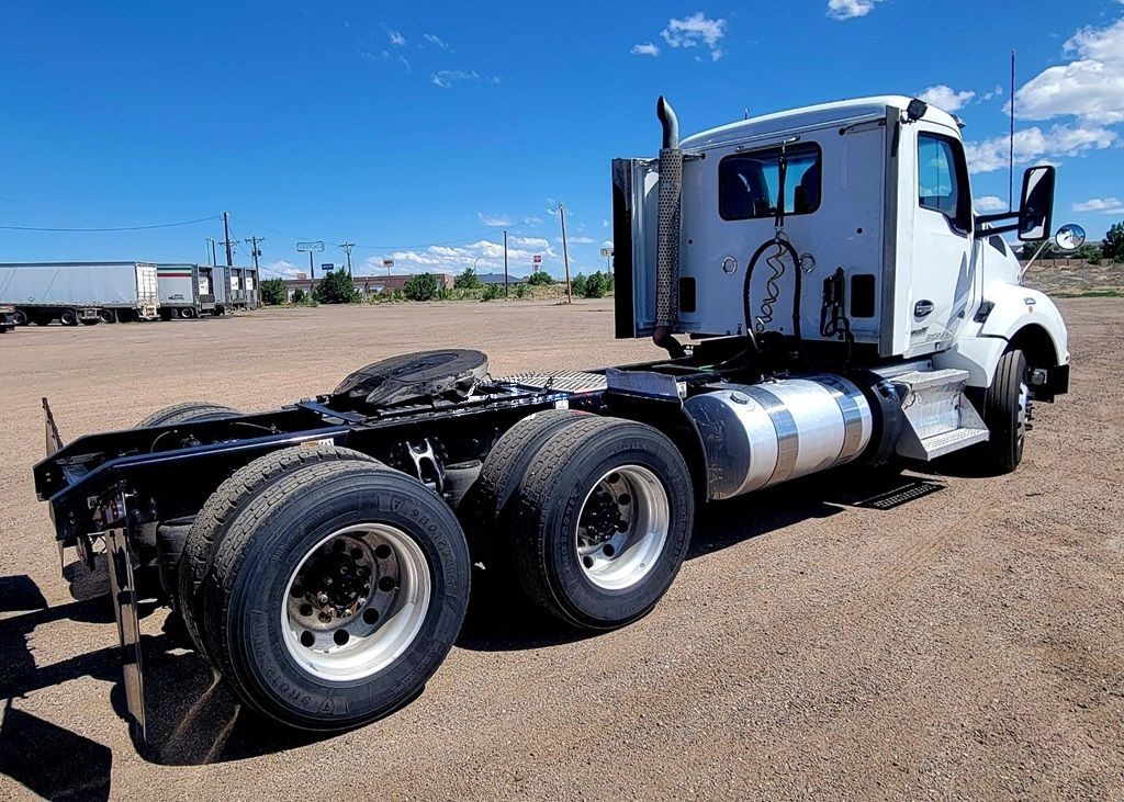 Truck Thumbnail 4