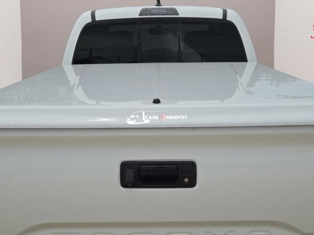 Truck Thumbnail 4