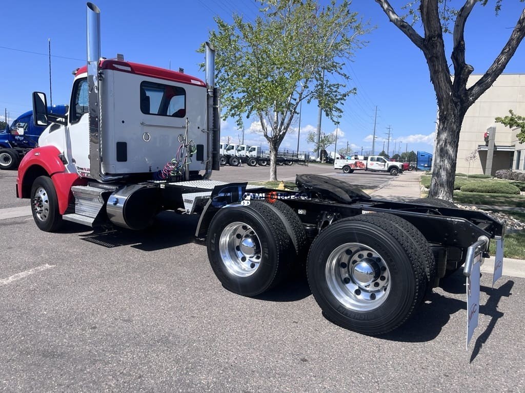 Truck Thumbnail 3