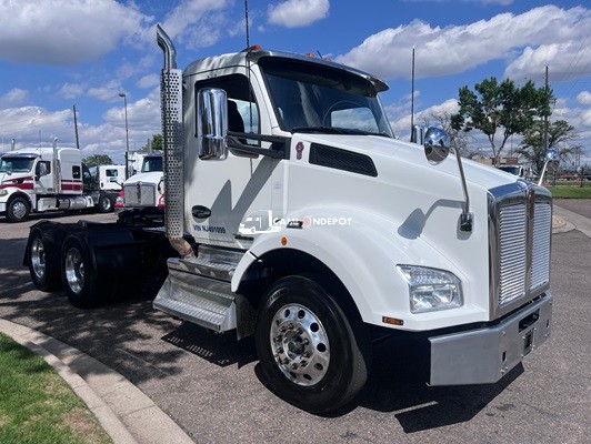Truck Thumbnail 3