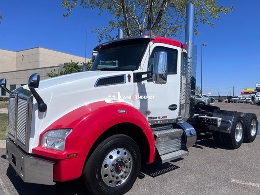 Truck Thumbnail 3