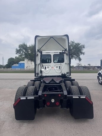 Truck Thumbnail 4