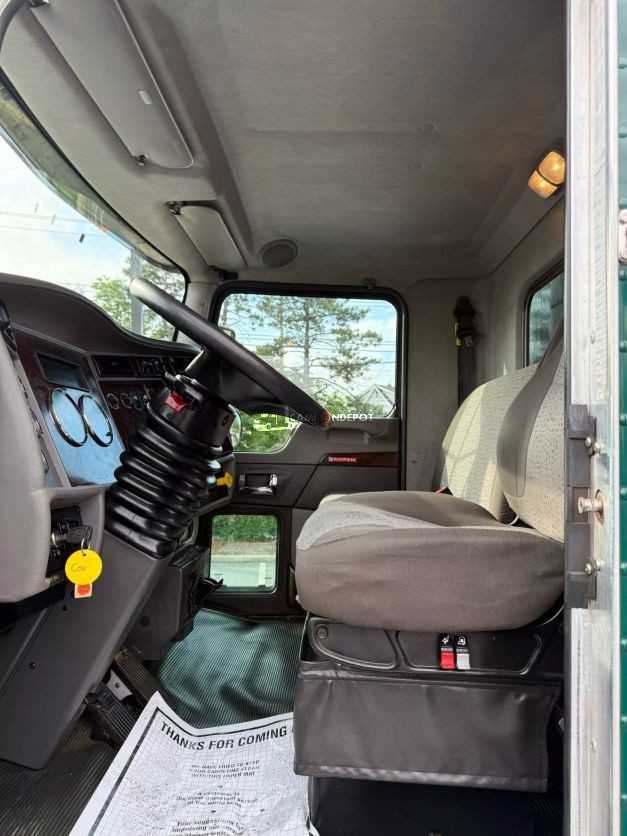 Truck Thumbnail 7