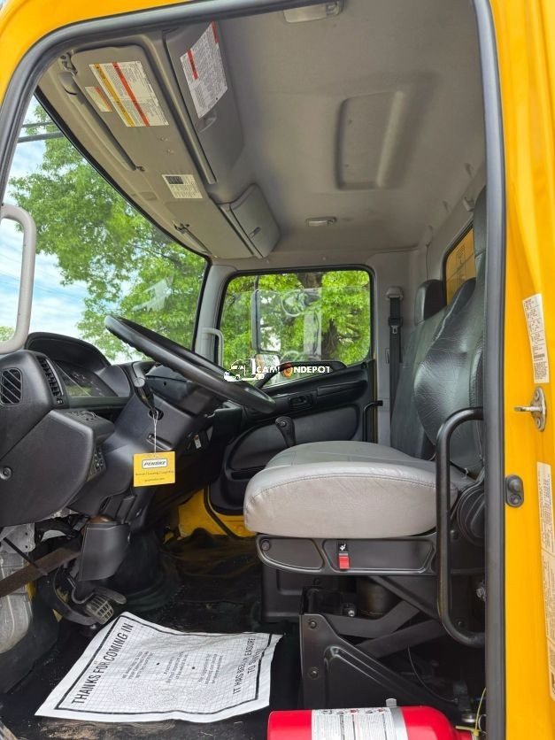 Truck Thumbnail 6