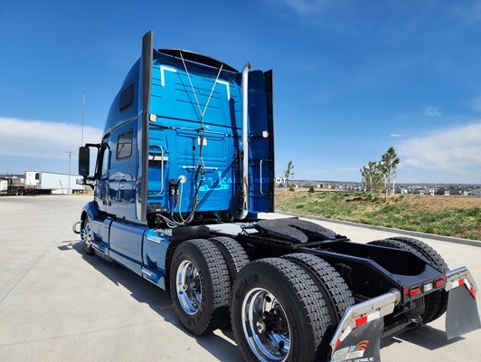 Truck Thumbnail 4