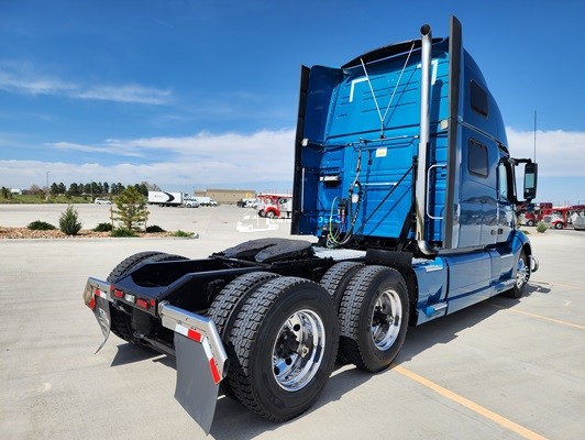 Truck Thumbnail 2