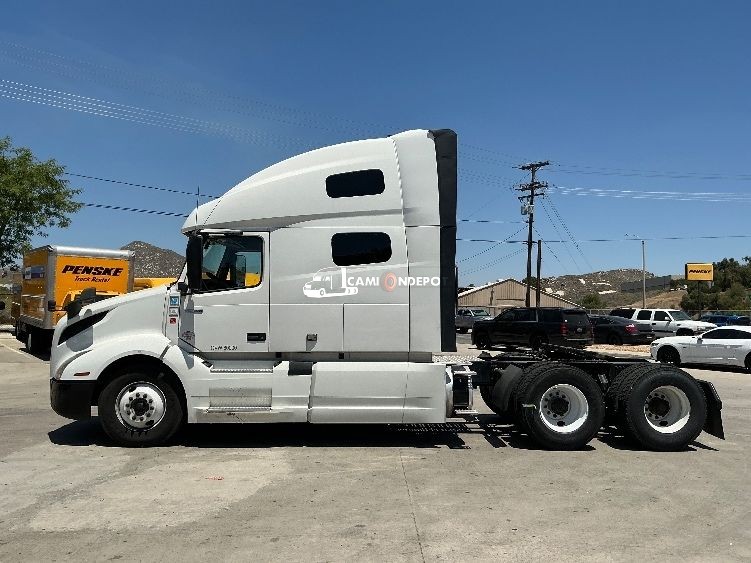 Truck Thumbnail 3