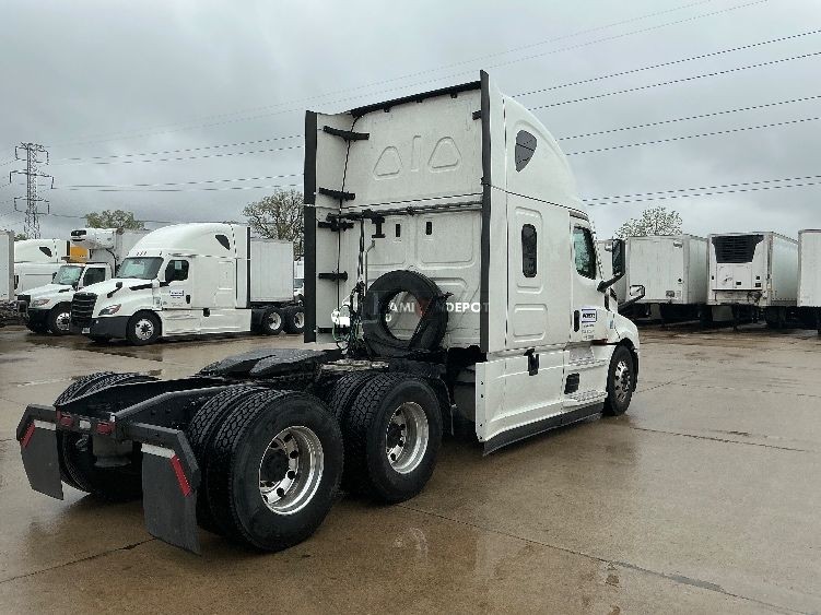 Truck Thumbnail 5