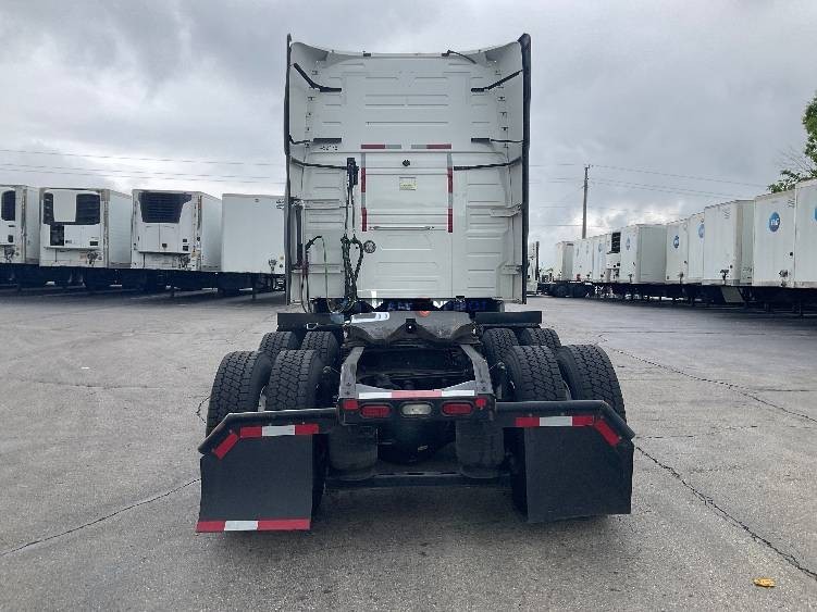 Truck Thumbnail 5