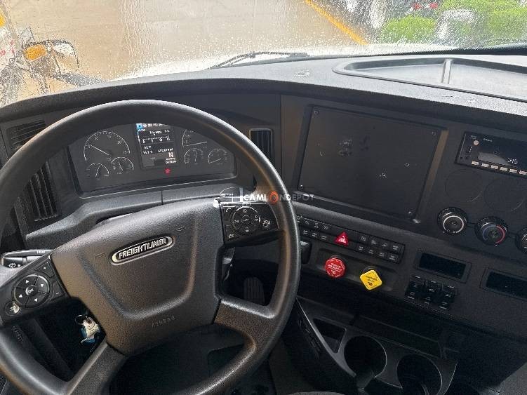 Truck Thumbnail 5