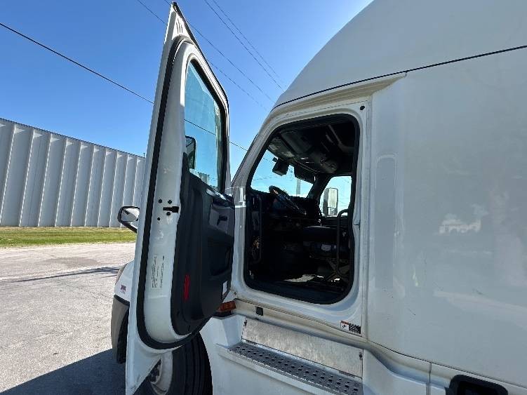 Truck Thumbnail 5