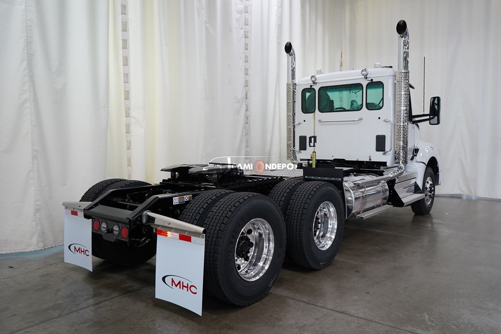 Truck Thumbnail 4