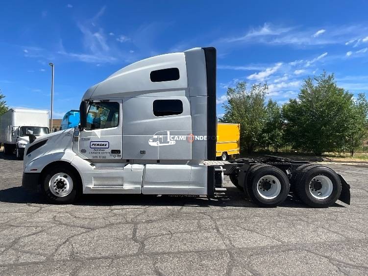 Truck Thumbnail 3