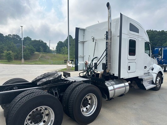 Truck Thumbnail 2