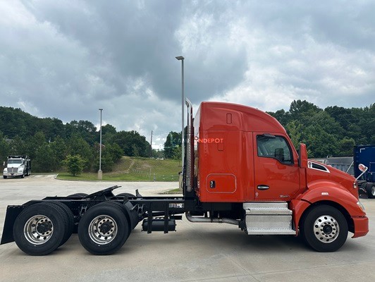 Truck Thumbnail 2