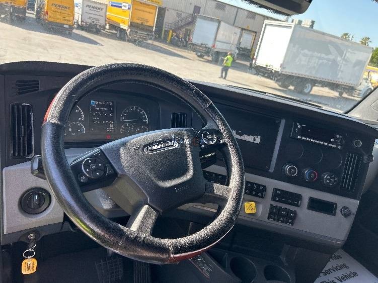 Truck Thumbnail 5