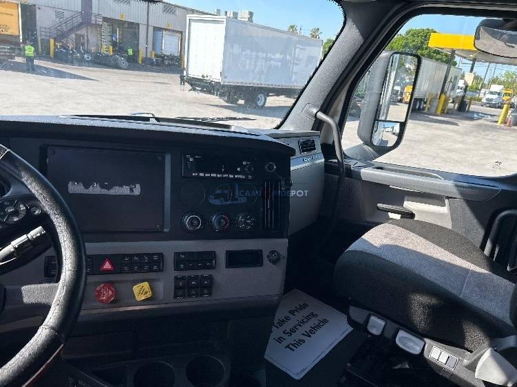 Truck Thumbnail 6