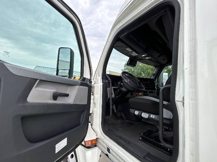 Truck Thumbnail 5