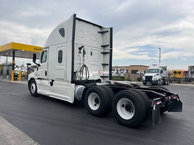 Truck Thumbnail 4