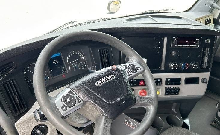 Truck Thumbnail 6