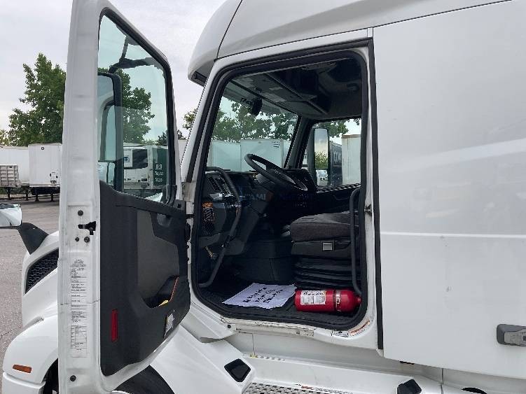 Truck Thumbnail 5