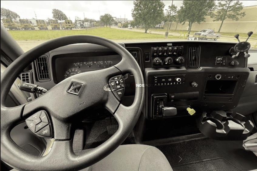 Truck Thumbnail 4