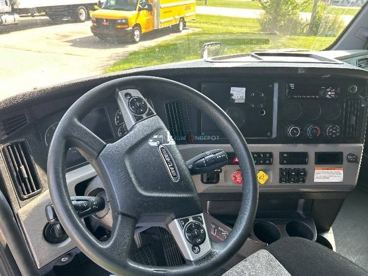 Truck Thumbnail 5