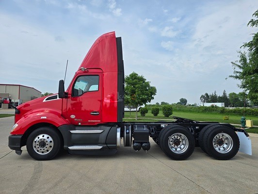 Truck Thumbnail 4