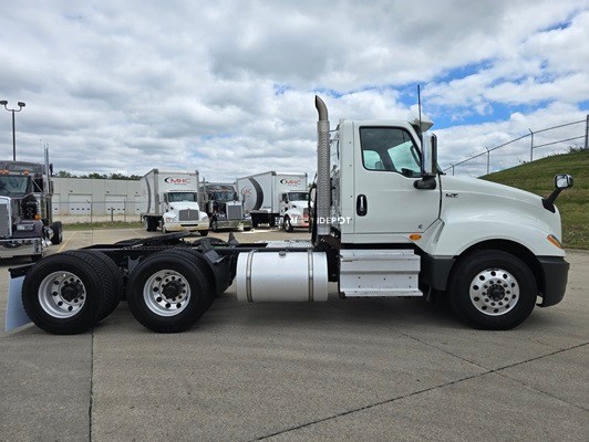 Truck Thumbnail 2