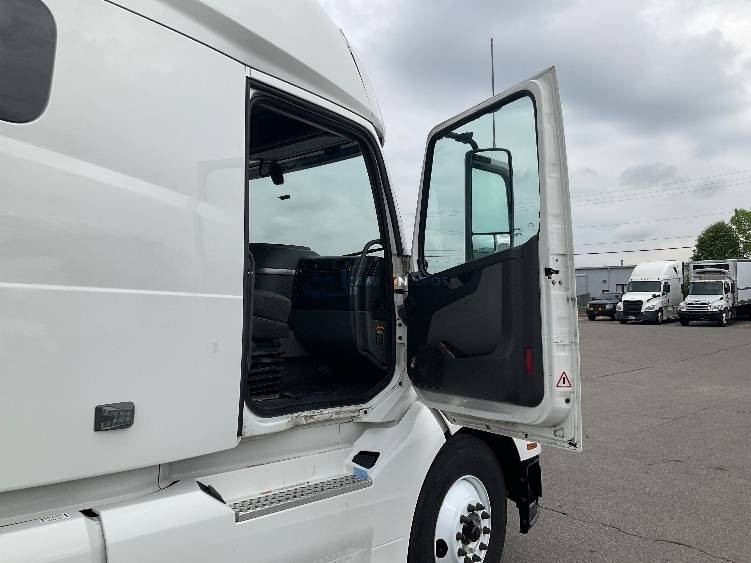 Truck Thumbnail 7