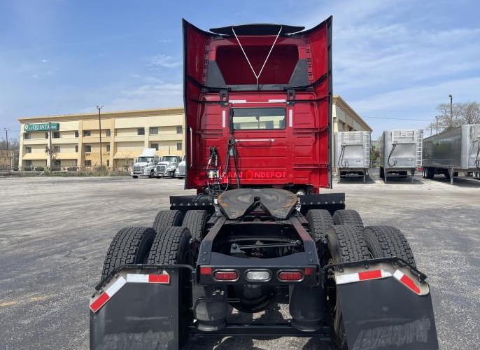 Truck Thumbnail 2