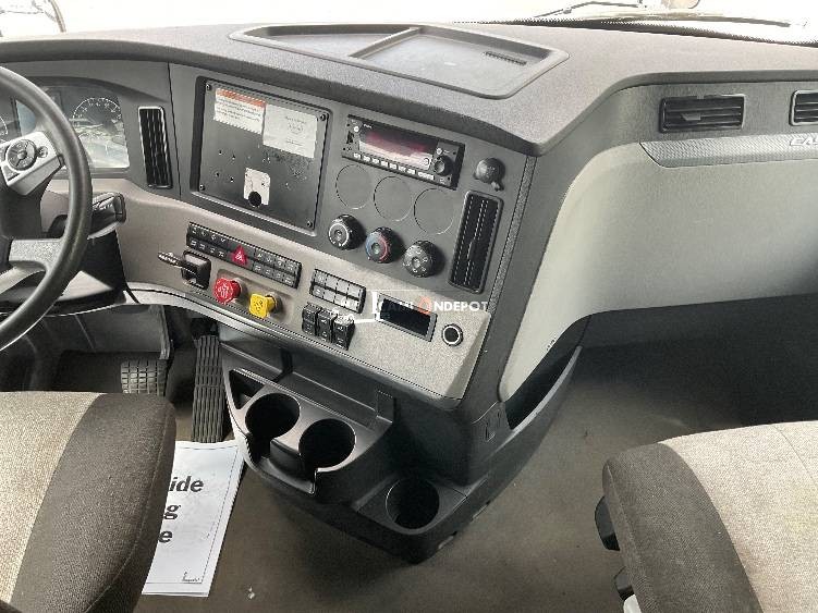 Truck Thumbnail 8