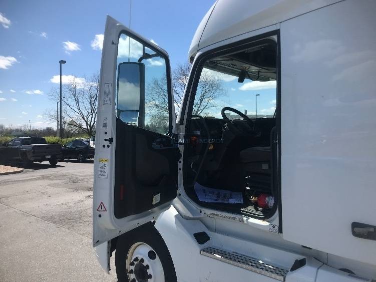 Truck Thumbnail 5