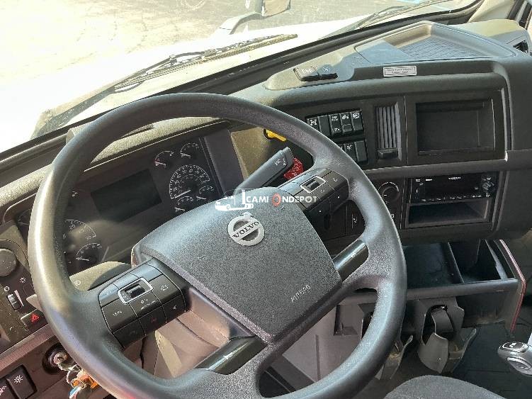 Truck Thumbnail 6