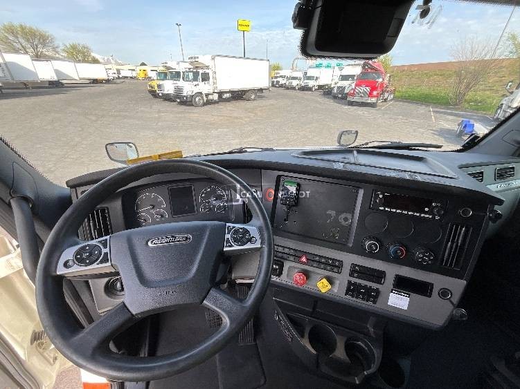 Truck Thumbnail 6