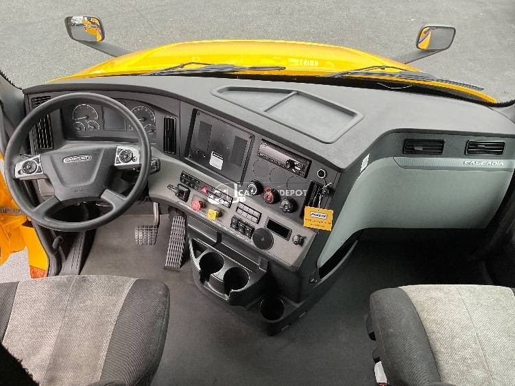 Truck Thumbnail 7