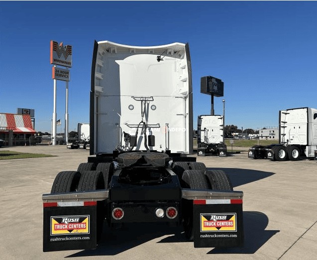 Truck Thumbnail 3