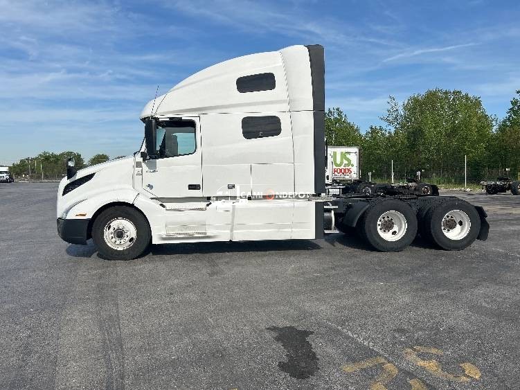 Truck Thumbnail 3