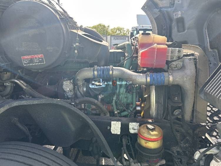 Truck Thumbnail 10