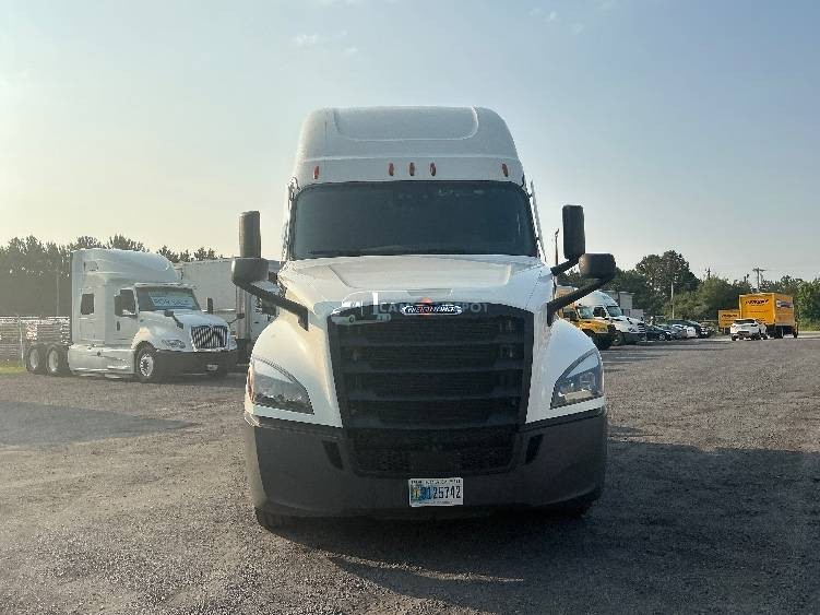 Truck Thumbnail 2